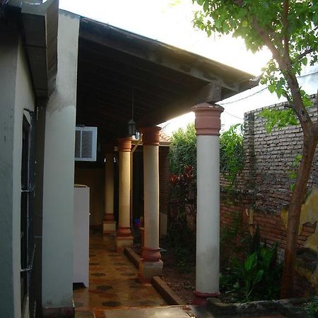 Panambi Albergue Asunción Exterior foto